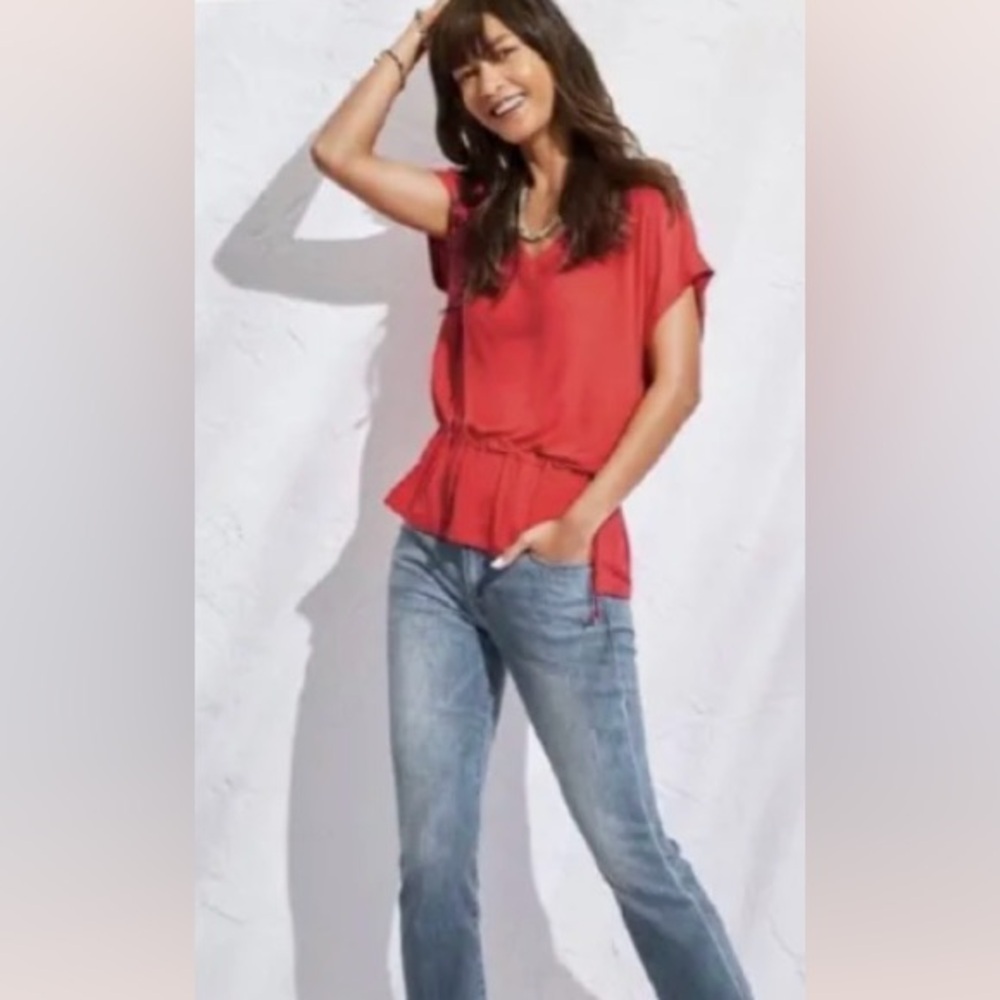 Cabi High Low Red Top Size Medium Cinched Waist Breezy Soft Lightweight W6